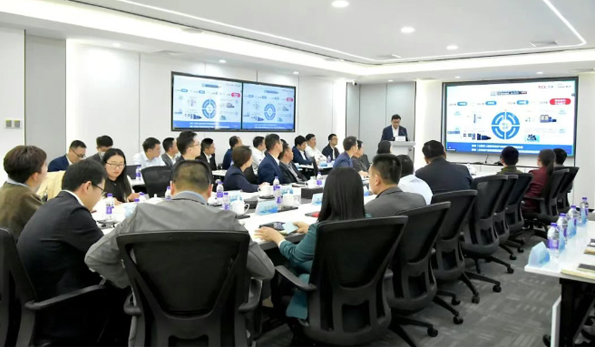 對標(biāo)·賦能｜TCL實(shí)業(yè)高級副總裁陳紹林開講高質(zhì)量發(fā)展探索實(shí)踐